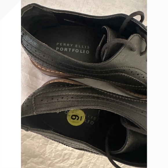 Perry Ellis Portfolio Daniel Wingtip Oxford Dress Shoes Lace Up Black Size 9 - Picture 3 of 6